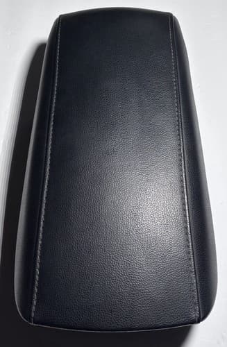 19-20 Ford Fusion Armrest/Center Console Lid Black Leather L0262581AA04ZHE — OEM L0262581AA04ZHE