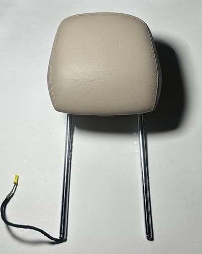 2010-2016 Mercedes-Benz E350 E450 E500 E550 Coupe Left or Right Headrest Beige — OEM 2010-2016