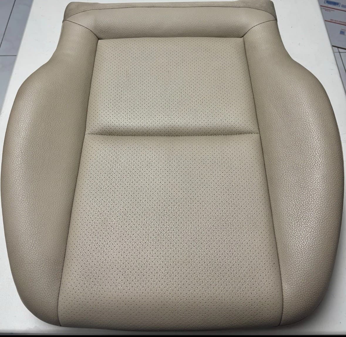 2008-2014 Mercedes C250 C300 Sedan Front Left Driver Lower Seat Cushion Beige — OEM 2008-2014