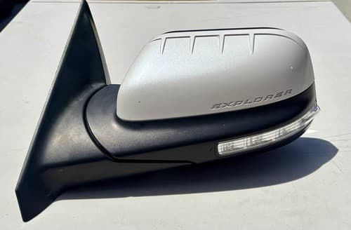 2015 Ford Explorer Left Driver Side Mirror Assembly White Platinum 15 Pin — OEM BB53-17683-EY59YJ
